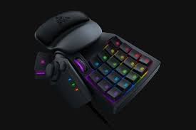 【レビュー】違いは？Razer Tartarus V2の使い方から評判までチェック！！